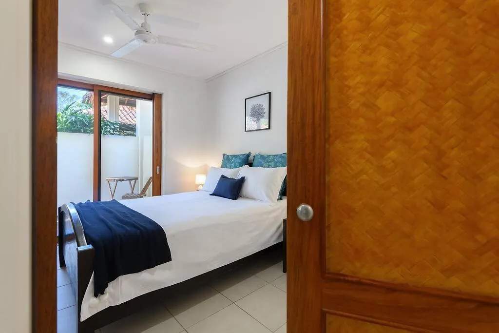 Surya Villa 2 - On Four Mile Beach Порт Дуглас